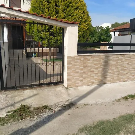 γιωτησ βιλλα Nea Kallikrateia